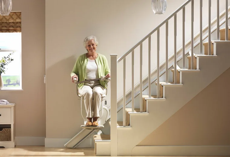 Chaise monte-escalier pour personnes à mobilité réduite — Go Rampe