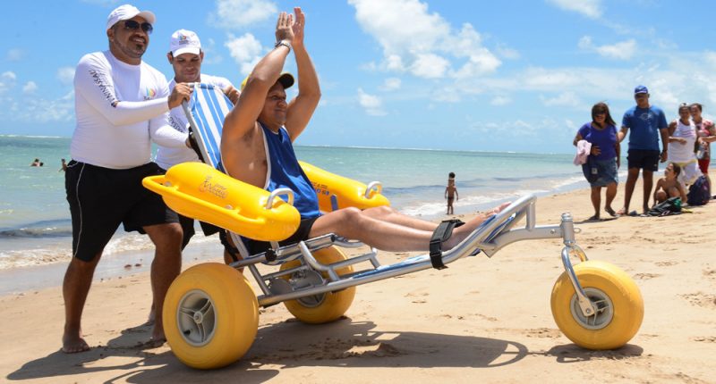 Floating beach wheelchair - WaterWheels - Go Rampe